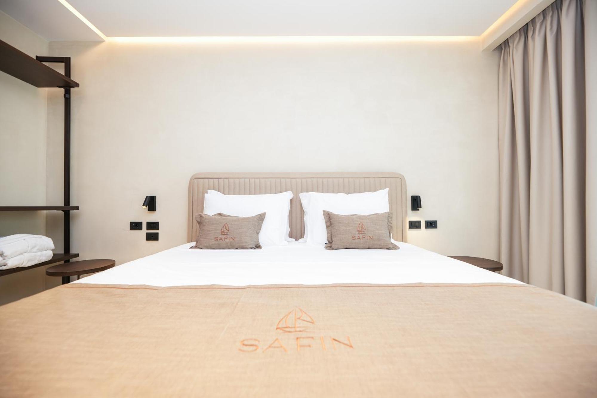 Hotel Safin & 4*